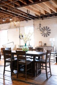 Jofran dining table and chairs at Green Front